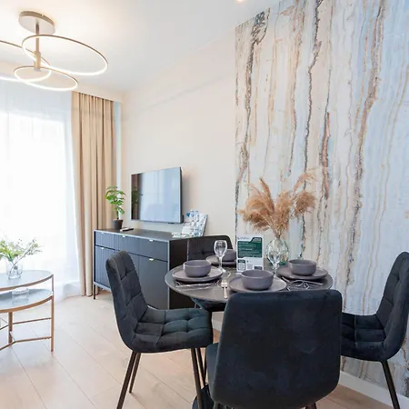 Apartly- Bulvar32, Balkon,widok & Parking シュチェチン